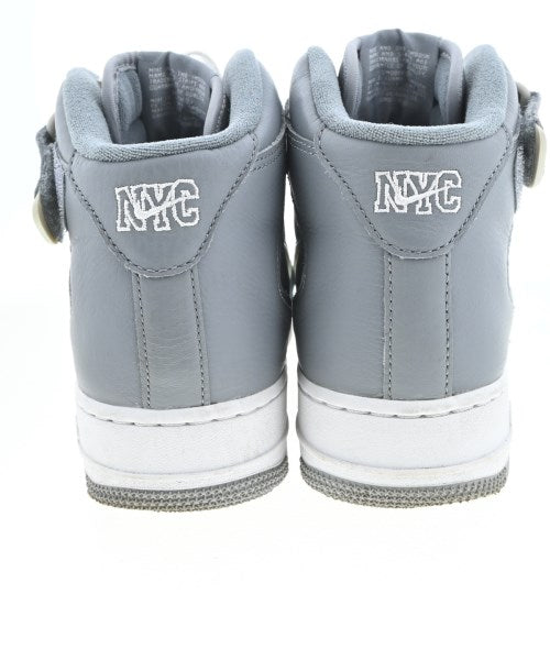 NIKE รองเท้าผ้าใบ