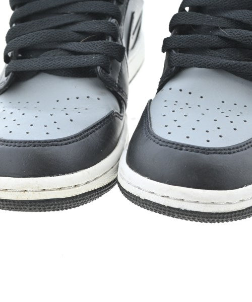NIKE รองเท้าผ้าใบ