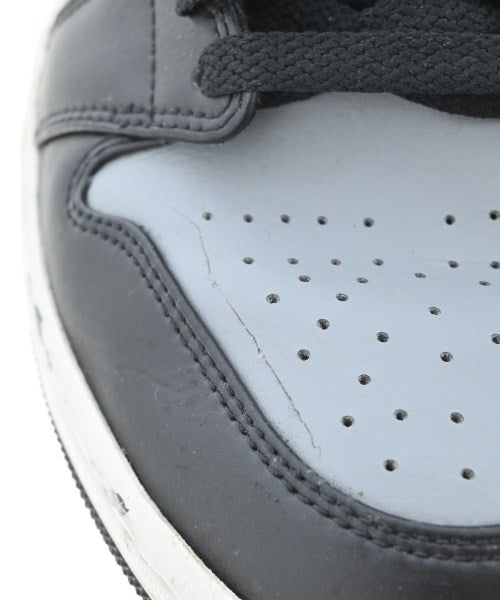 NIKE รองเท้าผ้าใบ