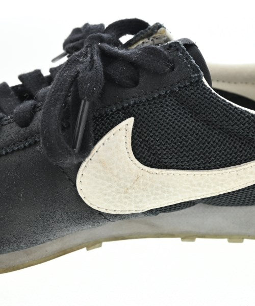 NIKE รองเท้าผ้าใบ