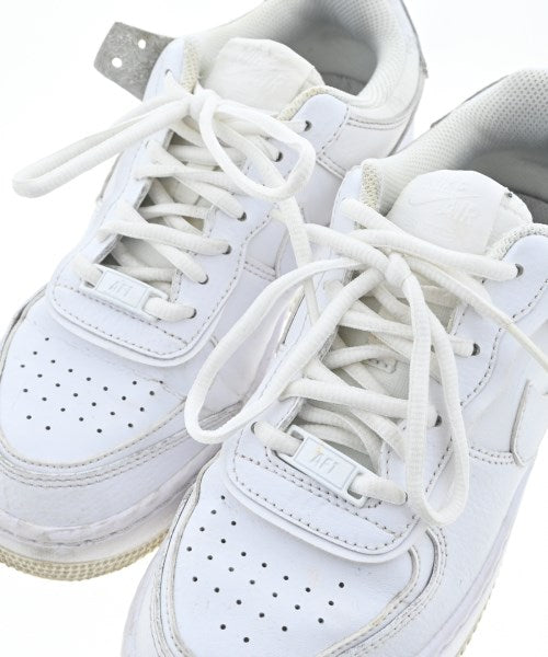 NIKE รองเท้าผ้าใบ