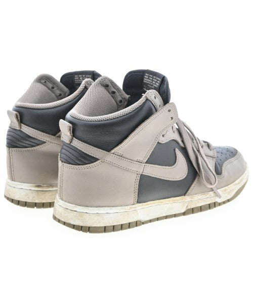 NIKE รองเท้าผ้าใบ