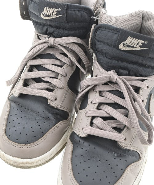 NIKE รองเท้าผ้าใบ