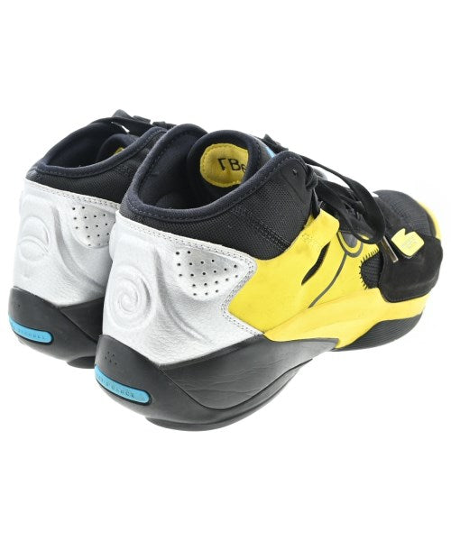 NIKE รองเท้าผ้าใบ