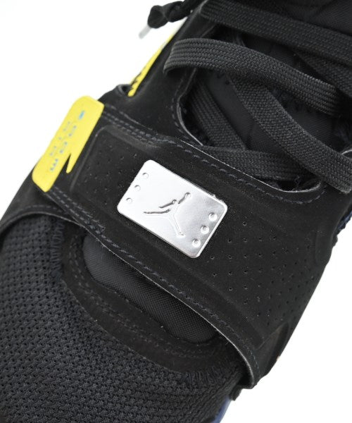 NIKE รองเท้าผ้าใบ