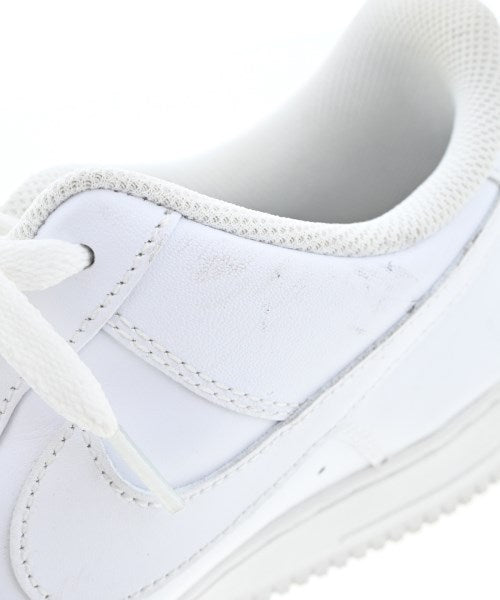 NIKE รองเท้าผ้าใบ
