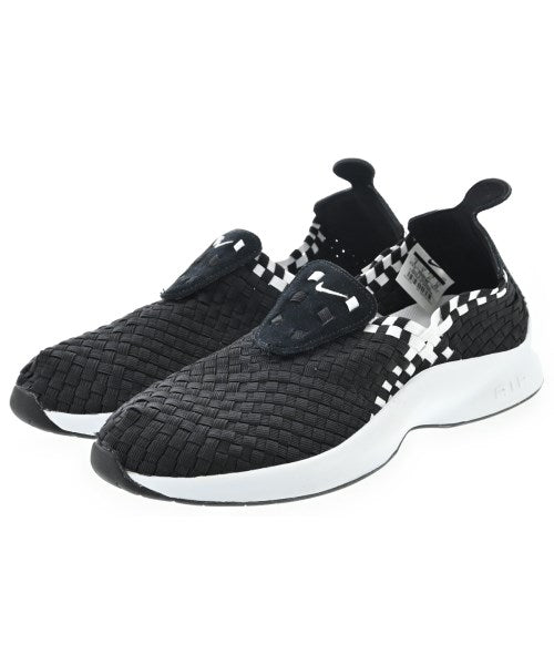 NIKE รองเท้าผ้าใบ