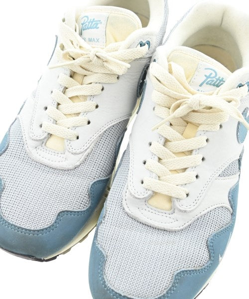 NIKE รองเท้าผ้าใบ