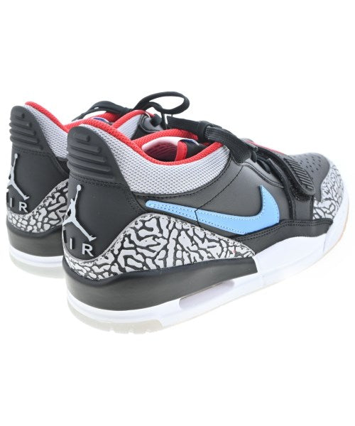 NIKE รองเท้าผ้าใบ