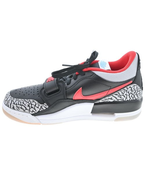 NIKE รองเท้าผ้าใบ