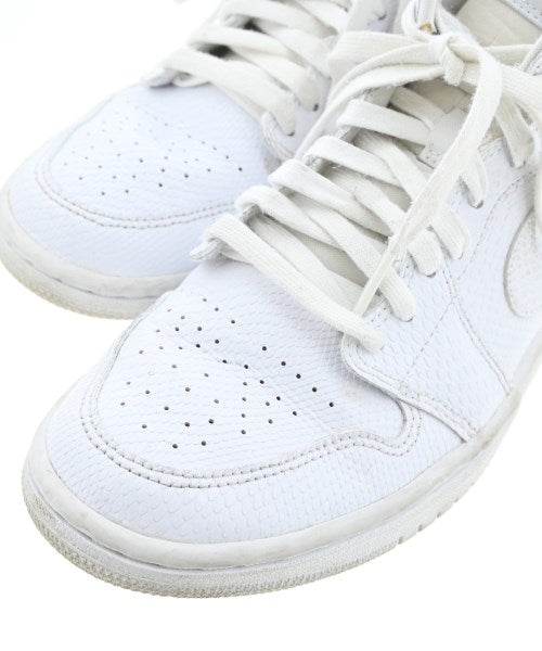 NIKE รองเท้าผ้าใบ