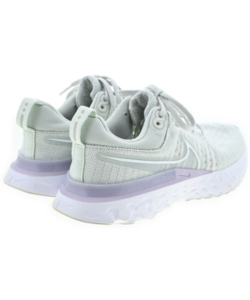 NIKE รองเท้าผ้าใบ