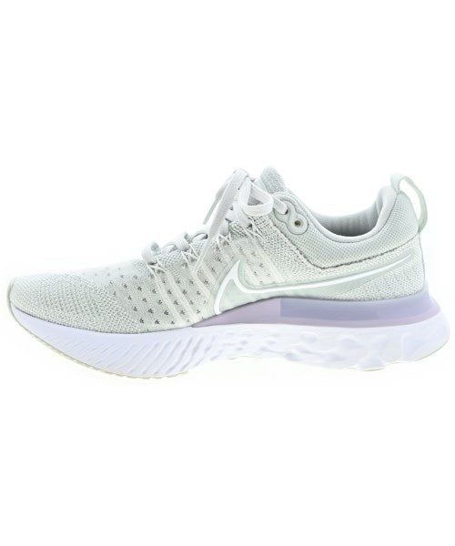 NIKE รองเท้าผ้าใบ