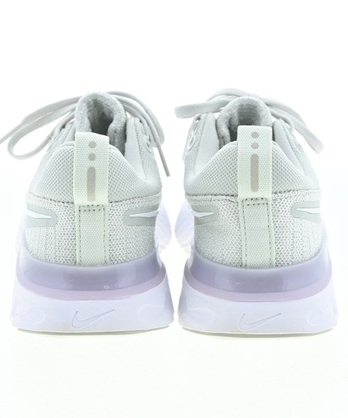 NIKE รองเท้าผ้าใบ
