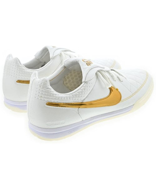 NIKE รองเท้าผ้าใบ