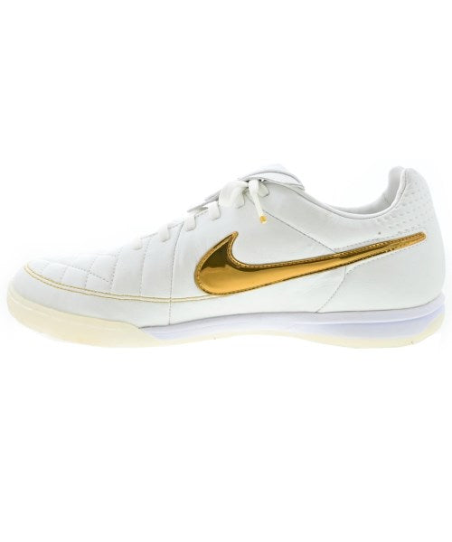 NIKE รองเท้าผ้าใบ