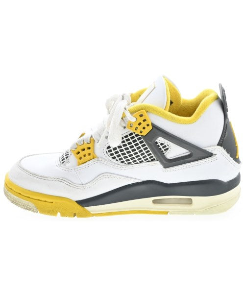 NIKE รองเท้าผ้าใบ
