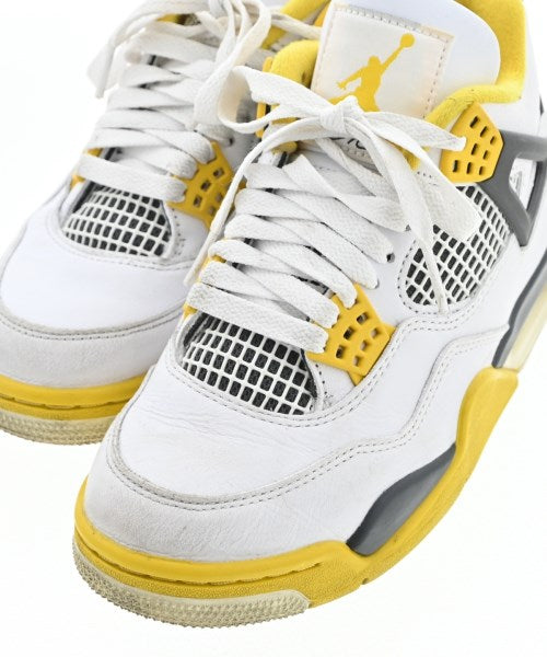 NIKE รองเท้าผ้าใบ