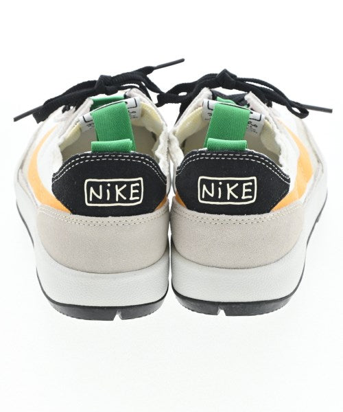 NIKE รองเท้าผ้าใบ