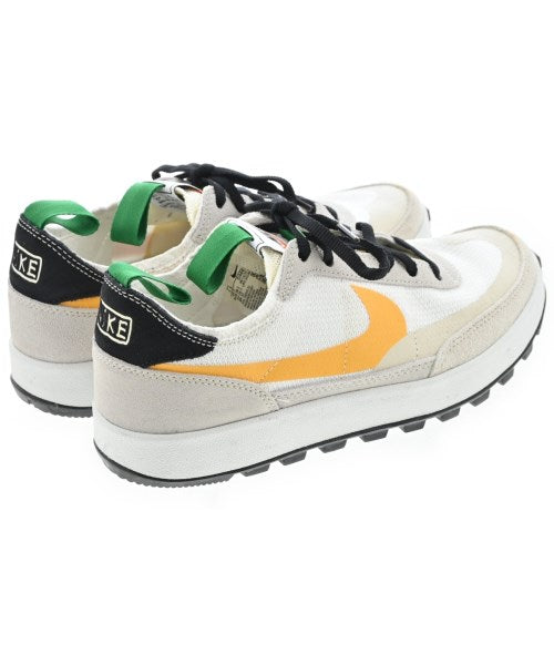 NIKE รองเท้าผ้าใบ