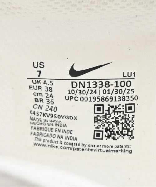 NIKE รองเท้าผ้าใบ