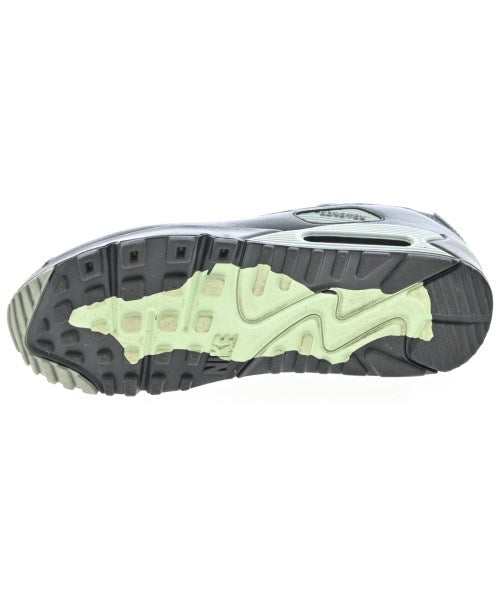 NIKE รองเท้าผ้าใบ
