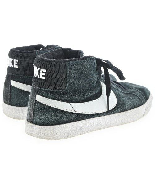 NIKE รองเท้าผ้าใบ