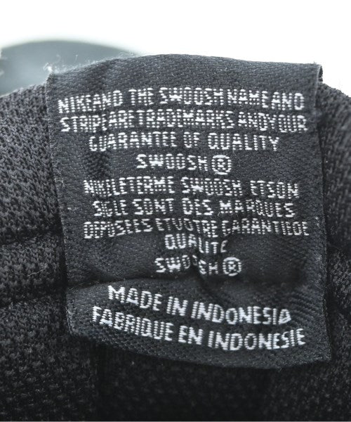 NIKE รองเท้าผ้าใบ