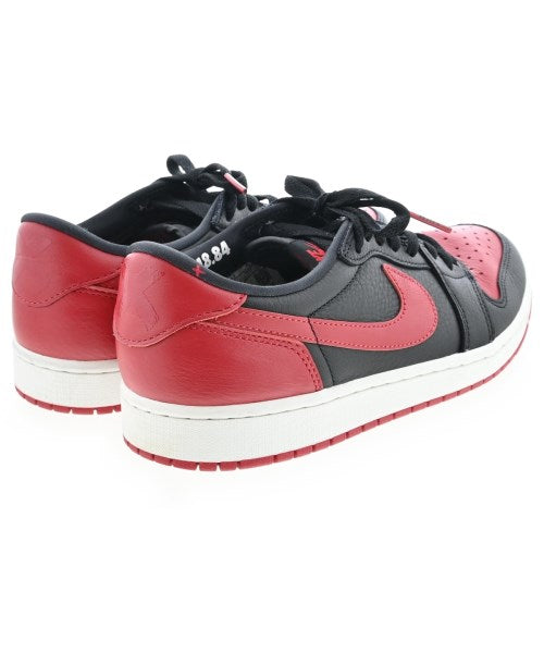 NIKE รองเท้าผ้าใบ
