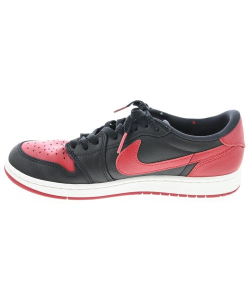 NIKE รองเท้าผ้าใบ