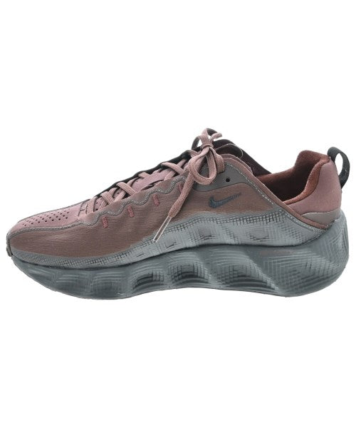 NIKE รองเท้าผ้าใบ