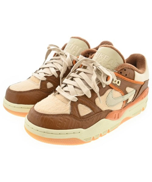 NIKE รองเท้าผ้าใบ