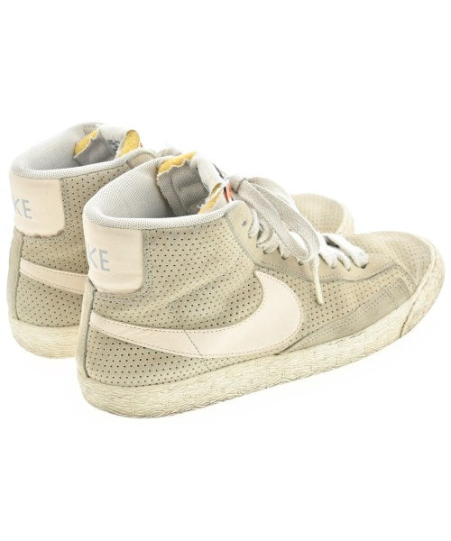 NIKE รองเท้าผ้าใบ