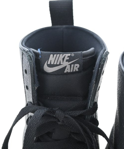NIKE รองเท้าผ้าใบ