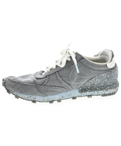 NIKE รองเท้าผ้าใบ