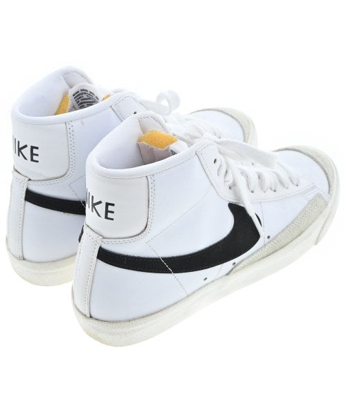 NIKE รองเท้าผ้าใบ