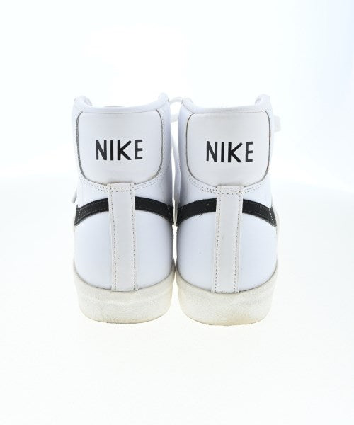 NIKE รองเท้าผ้าใบ