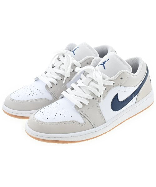 NIKE รองเท้าผ้าใบ