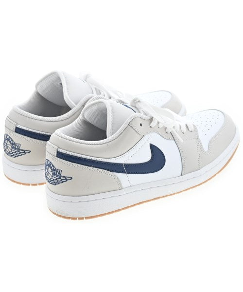NIKE รองเท้าผ้าใบ