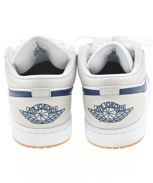 NIKE รองเท้าผ้าใบ