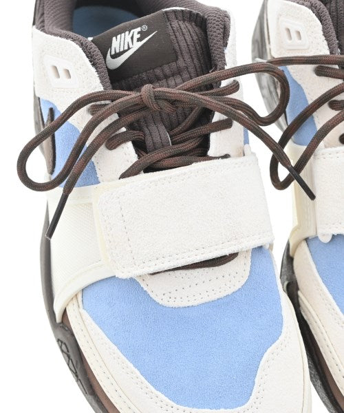 NIKE รองเท้าผ้าใบ