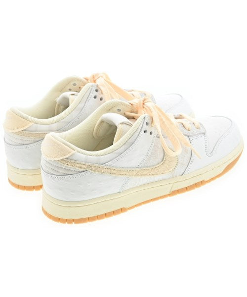 NIKE รองเท้าผ้าใบ