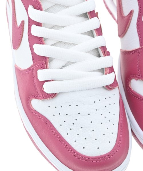 NIKE รองเท้าผ้าใบ