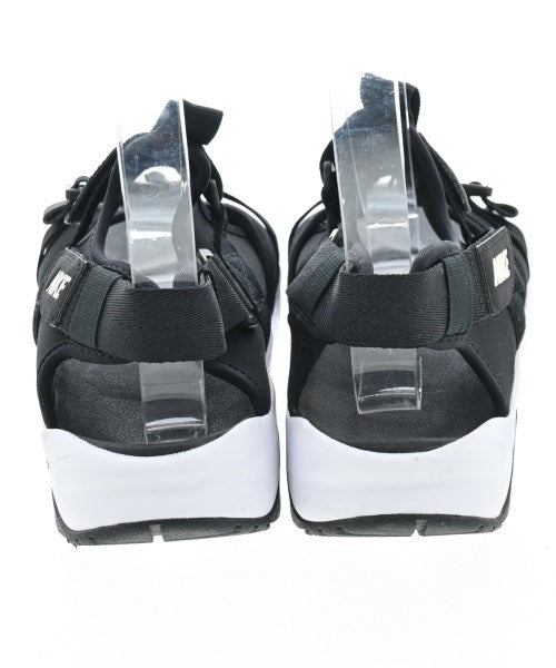 NIKE รองเท้าแตะ