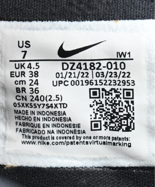 NIKE รองเท้าผ้าใบ