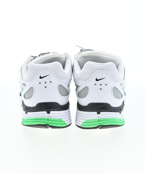 NIKE รองเท้าผ้าใบ