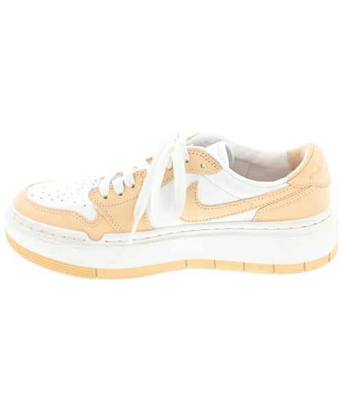 NIKE รองเท้าผ้าใบ