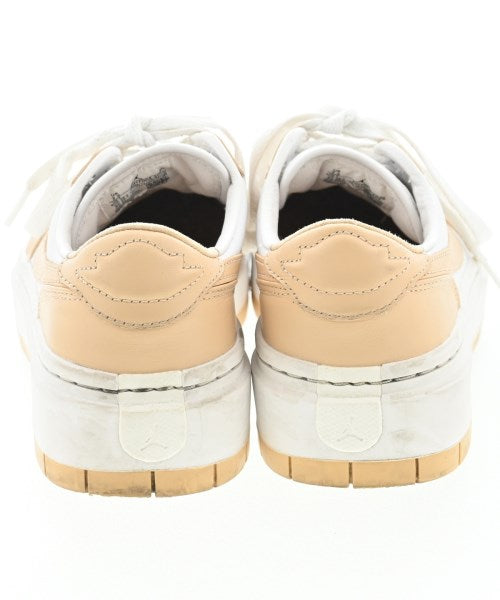 NIKE รองเท้าผ้าใบ
