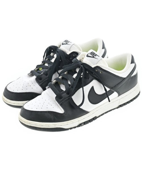 NIKE รองเท้าผ้าใบ