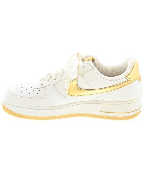 NIKE รองเท้าผ้าใบ